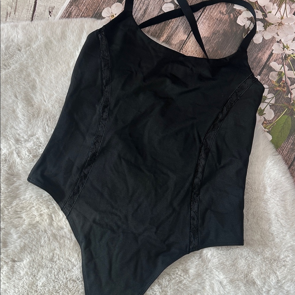 Victoria’s Secret On Point Black Cross-Back Thong Bodysuit Size Large - Picture 5 of 6
